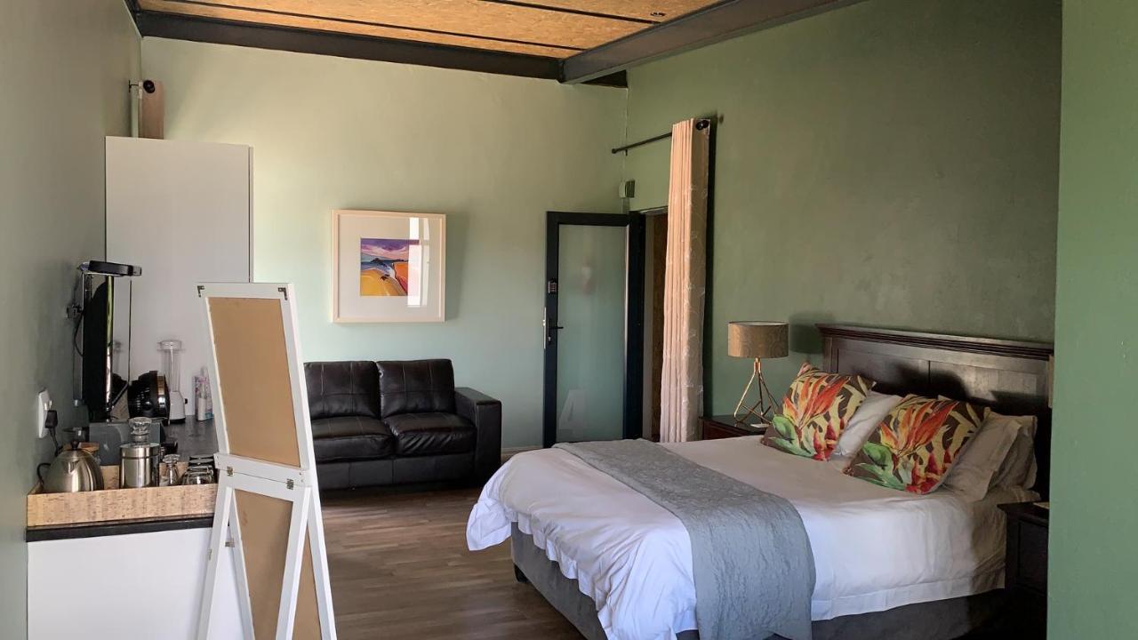 The Courtyard Guest House Clarens Eksteriør bilde