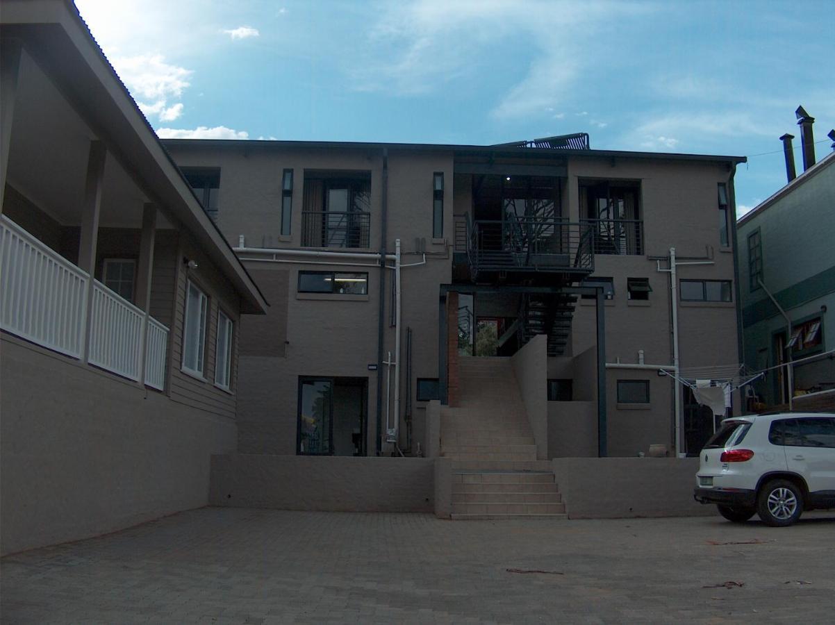The Courtyard Guest House Clarens Eksteriør bilde